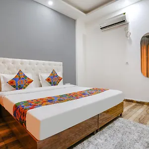 Fabhotel Sky Rise Hotel