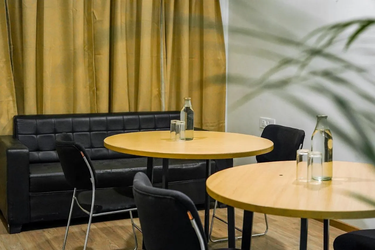 Saltstayz Sector 52 - Ardee City Mall Gurgaon